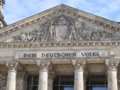 Reichstag_Giebel2